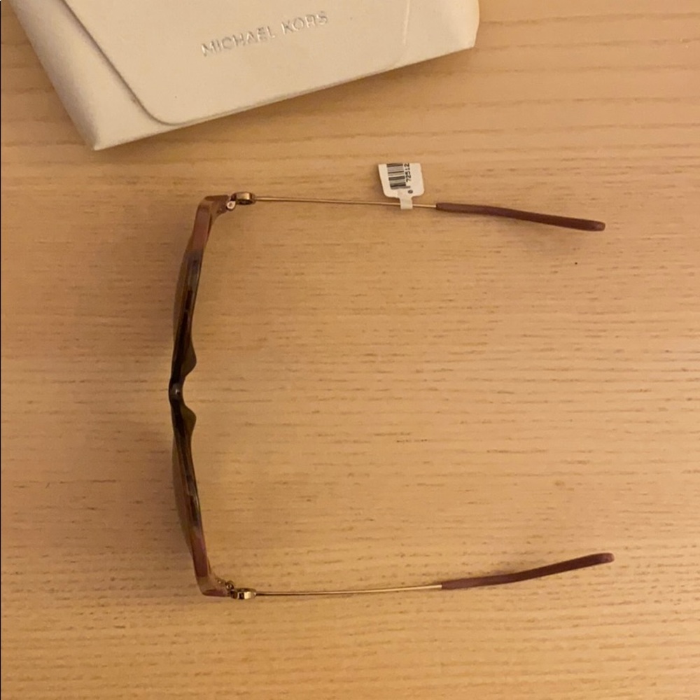 Michael Kors women’s sunglasses - Picture 3 of 8
